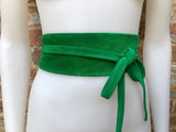 Green suede OBI belt, wraparound belt in soft suede. Genuine leather waist belt, boho GREEN sash. Wrap belt in GREEN suede leather.