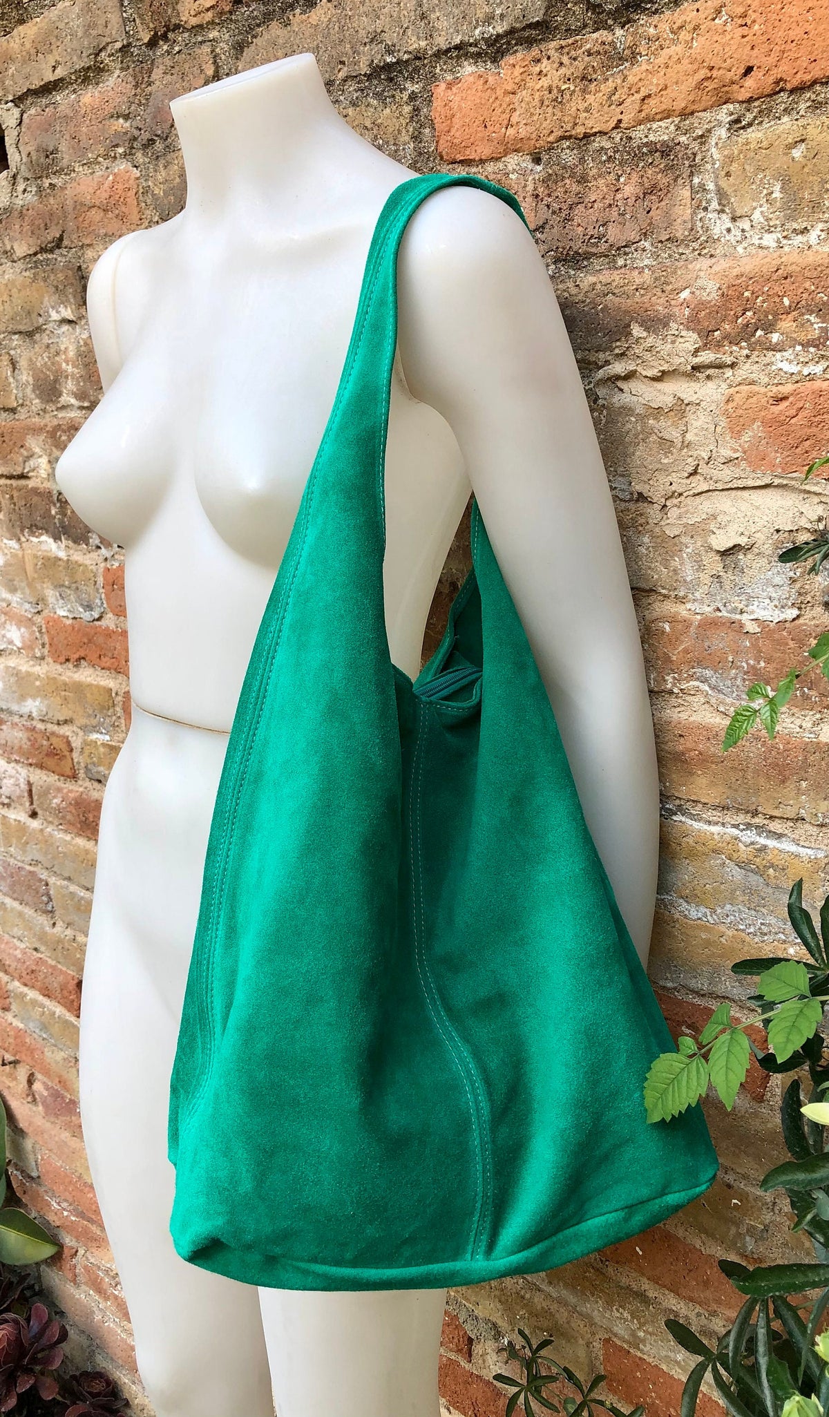Large TOTE leather bag in GREEN with ZIPPER. Soft natural suede genuine leather shopper. Bohemian bag. Green suede slouch bag. Carry all bag