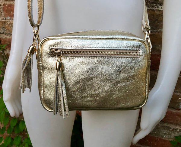 Small leather bag in gold. Cross body bag, shoulder bag in GENUINE leather. Metallic shine leather bag with adjustable strap and zipper