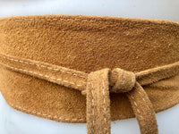Obi belt in suede.Wrap belt in LIGHT saddle brown. Genuine leather wraparound belt in TAN color. Camel brown belt,. Light tobacco brown belt