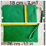 Small leather bag in GREEN .Cross body bag, shoulder bag or wristlet in GENUINE leather. GREEN bag with adjustable strap. Green purse.