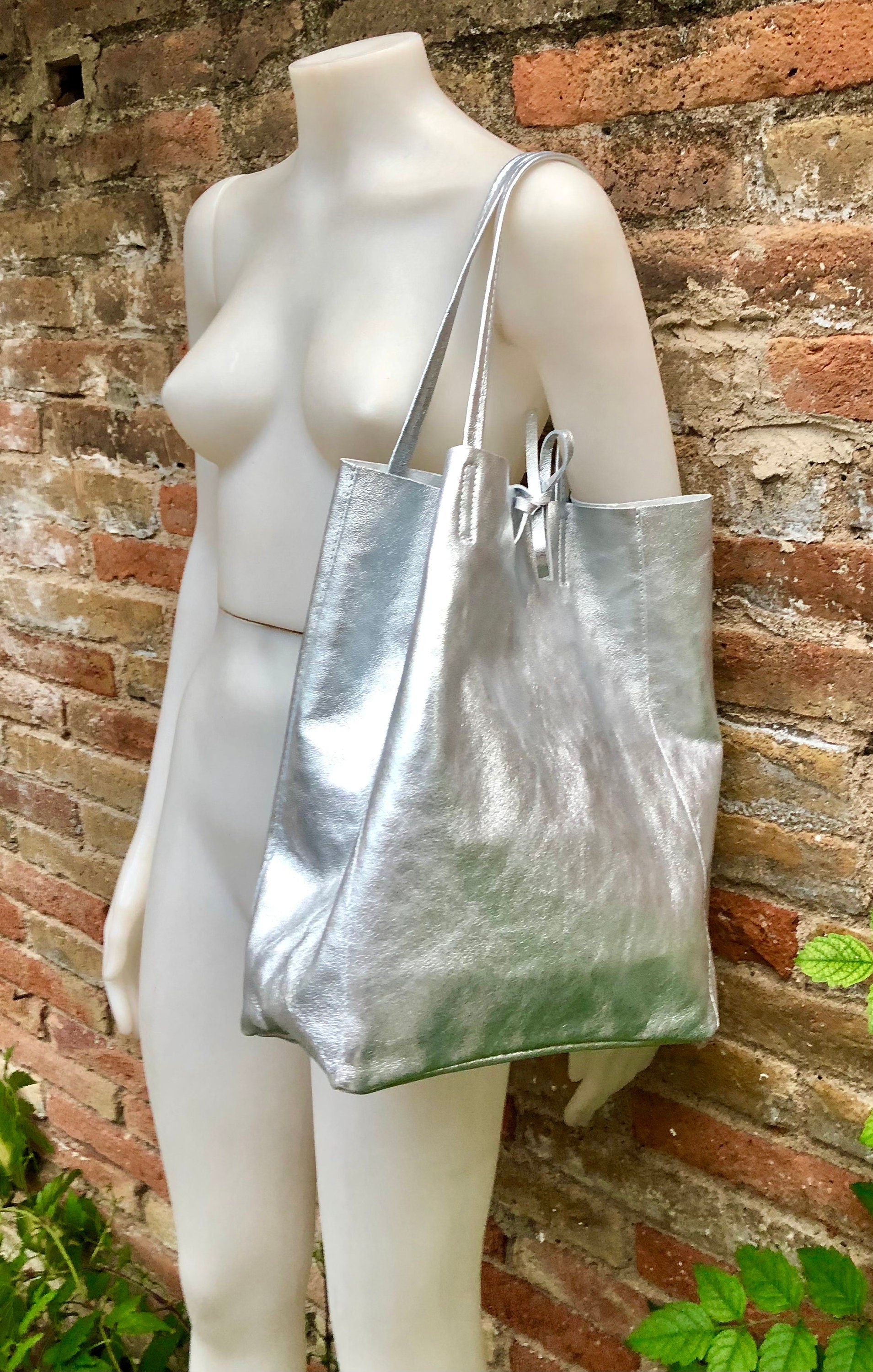 Tote leather bag in SILVER. GENUINE leather shopper. Large carry all bag for your laptop, books. Metallic leather purse.