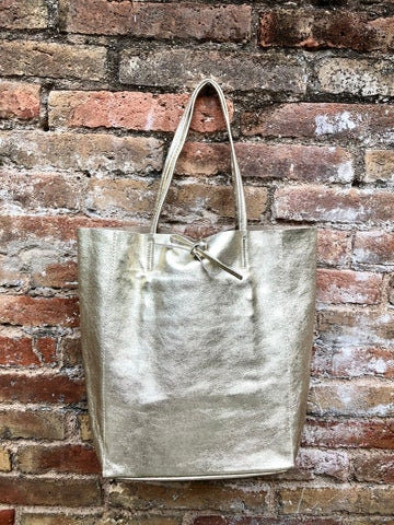 Tote leather bag in GOLD. Leather shopper in GENUINE leather with ZIPPER. Carry all bag for your laptop, books. Metallic leather shopper.