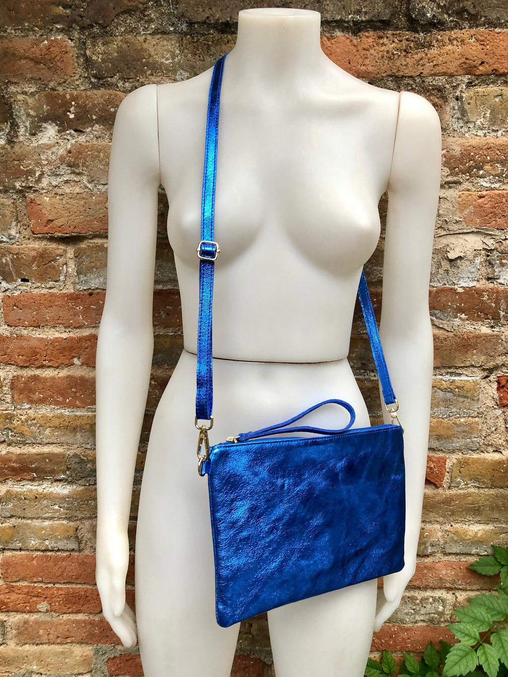 Small genuine leather bag in METALLIC blue. Cross body bag, shoulder bag or wristlet. Small glitter leather purse in glitter cobalt blue