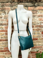 GREEN leather bag. Green cross body / shoulder bag. Genuine leather purse with adjustable strap and zipper. Soft leather bag