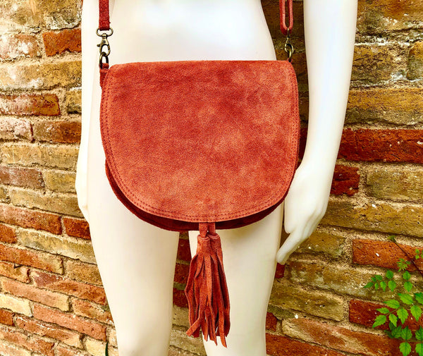 Cross body suede bag. TERRACOTTA genuine leather purse. Rounded dark orange boho messenger bag with flap, zipper + tassel. Hippy purse