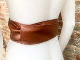 CAMEL BROWN obi belt. Wrap belt in soft genuine leather. Wraparound waist belt. Wide style. Boho dress belt in TOBACCO/saddle brown leather