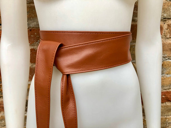 CAMEL BROWN obi belt. Wrap belt in soft genuine leather. Wraparound waist belt. Wide style. Boho dress belt in TOBACCO/saddle brown leather