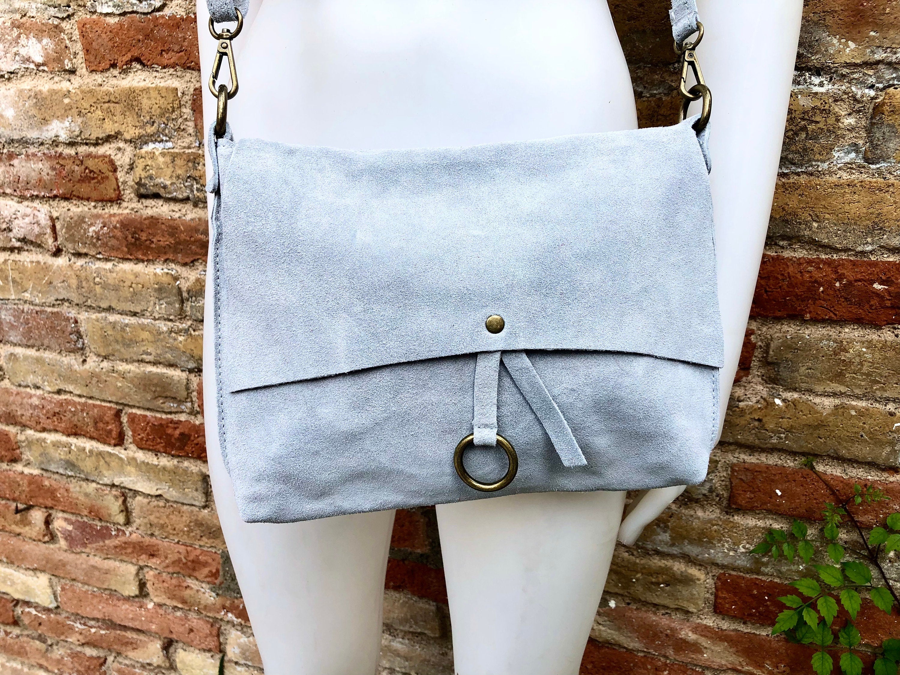 Light GRAY cross body / shoulder bag. Soft genuine suede leather boho bag. Messenger bag in grey suede. Small gray suede purse. Grey suede