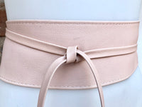 Wraparound belt in soft leather. Wrap belt in light peach PINK. Longer option. Genuine leather pink wrap belt. Boho pink dress belt