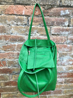 Shopper bag in GREEN. Genuine leather tote bag with ZIPPER. Laptop bag, office bag to carry your tablet or books. Large carry all hobo bag