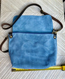 Messenger bag in genuine suede leather. Light purple-blue cross body bag. Boho suede bag with zipper and flap. Periwinkle suede purse