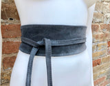 Small suede bag in DARK GRAY with matching belt. Cross body bag and OBI belt set in suede leather. Adjustable strap and zipper