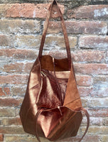 Tote leather bag in COPPER. Metallic effect genuine leather shopper. Large carry all bag for your laptop, books. COPPER soft leather purse.