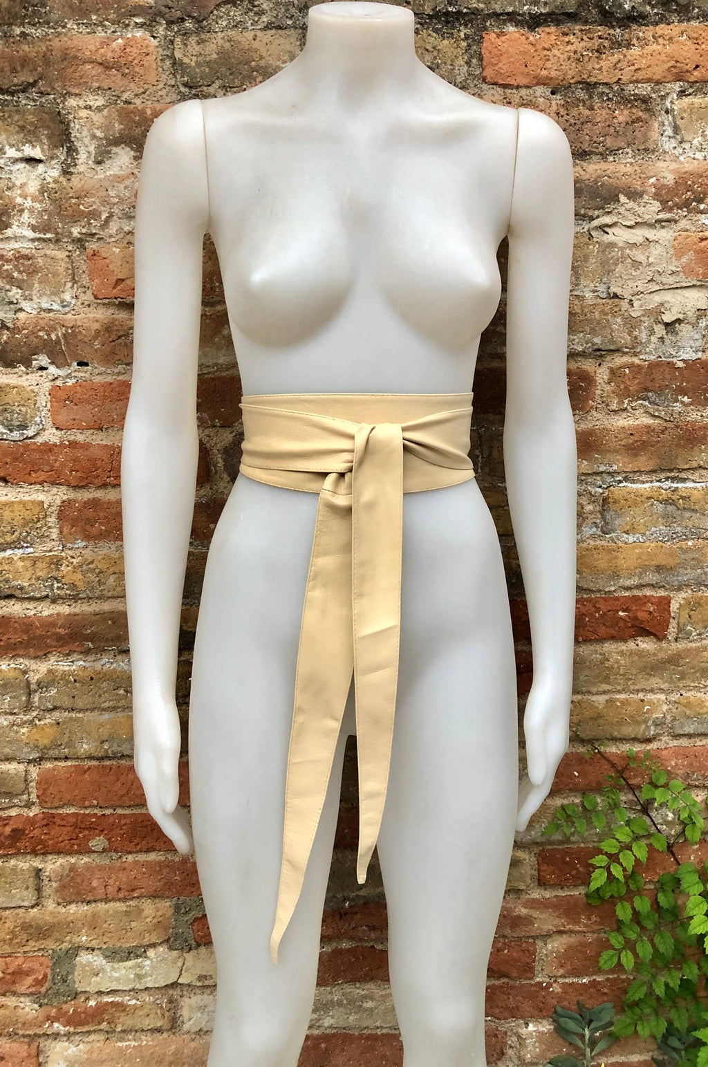 CREAM color obi belt. Wrap belt in soft genuine leather. Wraparound waist belt. Wide style. Boho dress belt in soft very light beige leather