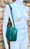 Small leather bag in GREEN. Cross body bag, shoulder bag in GENUINE leather. Green leather purse. Tassel on the zipper . Gold accents.