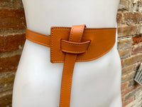 Leather 80s style obi belt . Wrap belt in camel BROWN. Waist belt in genuine leather. Saddle brown wraparound belt.Tobacco Brown dress belt