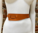 Leather 80s style obi belt . Wrap belt in camel BROWN. Waist belt in genuine leather. Saddle brown wraparound belt.Tobacco Brown dress belt