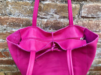 Tote leather bag in fuchsia pink. Soft natural GENUINE leather bag. Large hot pink leather shopper bag, Laptop bag. With ZIPPER. Pink purse