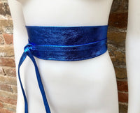 Bright blue leather OBI belt. Wide waist belt in soft genuine leather. Metallic shine wraparound belt, boho dress belt in royal blue leather