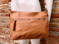 Camel brown leather bag. Soft genuine leather messenger bag with tassel. Saddle brown crossbody bag,. Tobacco brown purse with zipper