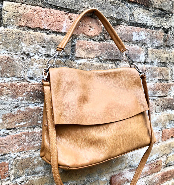 Leather bag in camel brown. Genuine leather shouder / crossbody bag in saddle brown with short + long straps. Saddle Brown leather purse