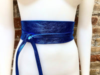 Bright blue leather OBI belt. Wide waist belt in soft genuine leather. Metallic shine wraparound belt, boho dress belt in royal blue leather