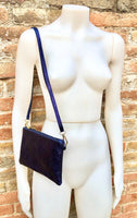 Small leather bag in METALLIC PURPLE. Cross body, shoulder bag or wristlet in GENUINE leather. Purple leather purse + adjustable strap