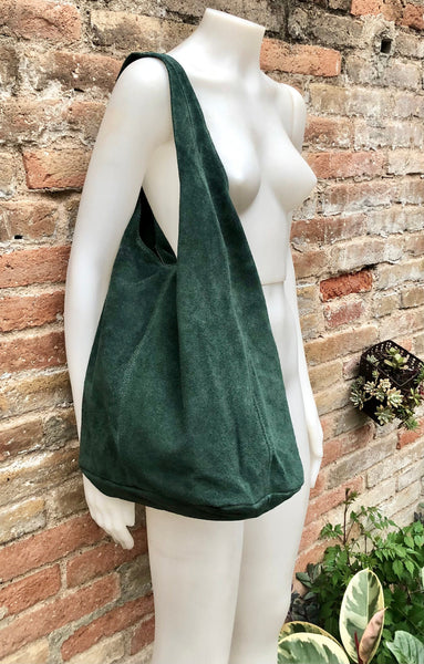 Large TOTE leather bag in GREEN with ZIPPER. Soft natural suede genuine leather shopper. Bohemian bag. Green suede slouch bag. Carry all bag