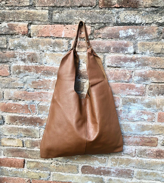 Shoulder leather bag in CAMEL brown. Genuine leather shopper in saddle brown. Soft naturalleather Carry all bag for your laptop, books etc