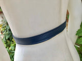 Leather 80s style obi belt . Wrap belt in NAVY BLUE. Waist belt in genuine leather. Dark blue wraparound belt. Bluedress belt