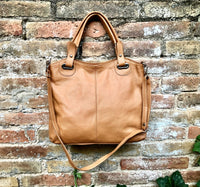 CAMEL BROWN genuine leather bag. Hand / shoulder / crossbody bag. Removable longer adjustable strap. Light tobacco shopper bag. Taupe purse