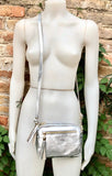 Small SILVER leather bag. Cross body / shoulder bag in GENUiNE leather. Metallic shine leather bag. Adjustable strap + zipper. silver purse