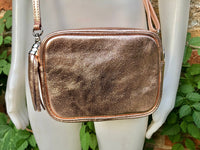 Small leather bag in pink gold. Cross body bag, shoulder bag in GENUINE leather. Metallic shine leather bag. Pink gold leather purse.