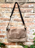 Messenger bag in genuine suede leather. Light brown cross body bag. Dark greyge suede bag with zipper and flap. Taupe brown suede purse