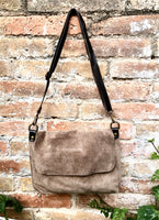 Messenger bag in genuine suede leather. Light brown cross body bag. Dark greyge suede bag with zipper and flap. Taupe brown suede purse