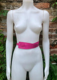 Obi belt in genuine leather. HOT PINK Wrap belt. Waist belt in FUCHSIA. Pink wraparound belt. Genuine leather magenta 80s style dress belt