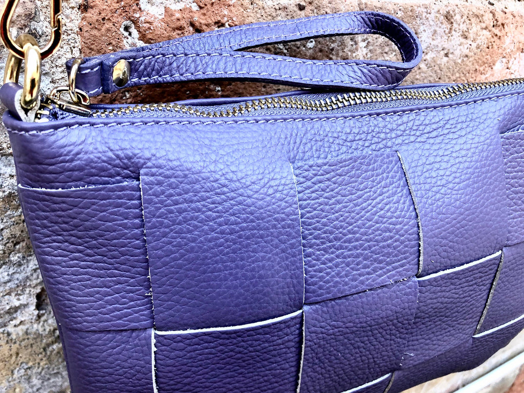Small leather bag in PURPLE. GENUINE leather crossbody bag. Medium mauve purse with zipper and remomable wistlet. Lavender color leather bag
