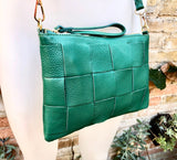 Small leather bag in GREEN. GENUINE leather crossbody bag. Teal green purse with zipper and remomable wistlet. Small green leather bag