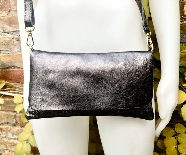 Small leather bag in DARK SILVER. Cross body bag, shoulder bag in GENUINE leather. Metallic shine bag with adjustable strap, zipper