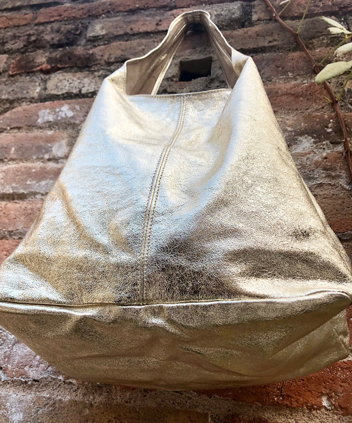 Slouch bag. Tote leather bag in GOLD with ZIPPER. Soft natural glitter genuine leather. Gold leather purse. Metallic leather shoulder bag