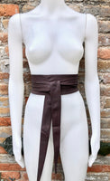 DARK BROWN obi belt. Wrap belt in soft genuine leather. Wraparound waist belt. Wide style. Boho dress belt in chocolate brown.