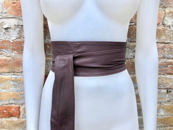 DARK BROWN obi belt. Wrap belt in soft genuine leather. Wraparound waist belt. Wide style. Boho dress belt in chocolate brown.