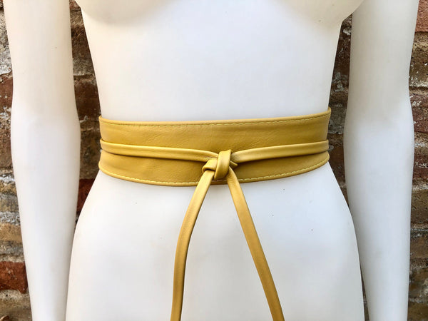 Obi belt in soft leather. Narrow style. Wrap belt in mustard YELLOW. Genuine leather tobacco wraparound waist belt. Boho yellow wide belt.