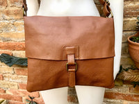 Camel brown crossbody leather bag. Soft genuine leather bag. Brown messenger. Brown purse with zipper, flap and adjustable strap.