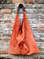 Slouch leather bag in orange suede .Genuine leather large shoulder bag. Bright orange suede origami bag. Orange suede purse