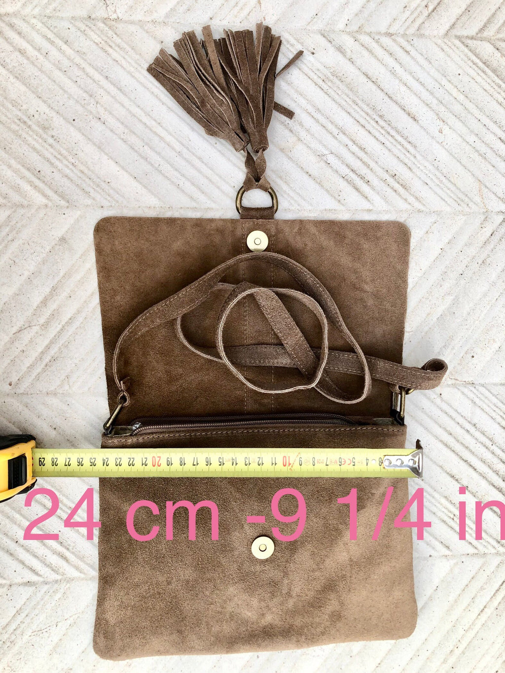 Pink crossbody bag. Boho leather bag in light pink. Soft genuine suede leather. Crossover, messenger bag in suede. Small pink suede bag.