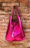 Shoulder leather bag in metallic hot pink with ZIPPER. Soft genuine leather. Fuchsia leather purse. Metallic leather shoulder lbag