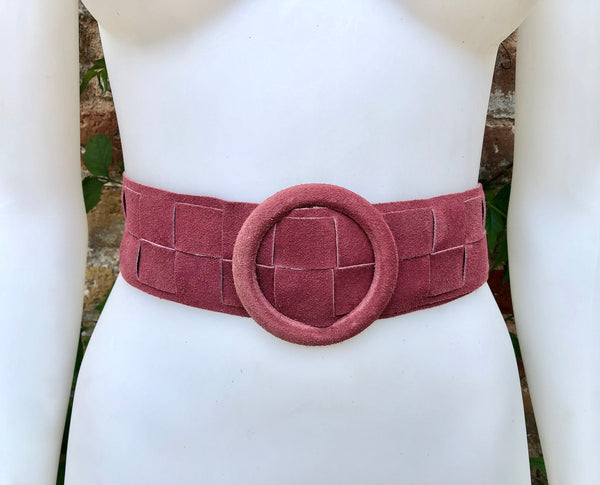 Raspberry pink suede waist belt with large round buckle. Boho soft suede wide belt.Genuine natural punch pink suede leather. Pink dress belt