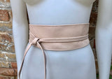 Light peach pink obi belt in soft leather. Light beige pink wrap belt. Genuine leather wide waist belt. Wraparound belt. Very light salmon